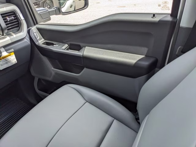 2026 Oxford White Ford Super Duty F-250 SRW XL 4X4 Truck