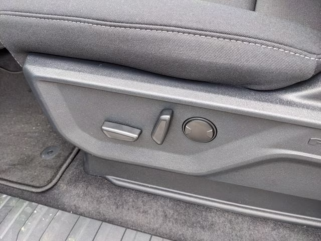 2026 Avalanche Ford F-150 XLT 4X4 Truck