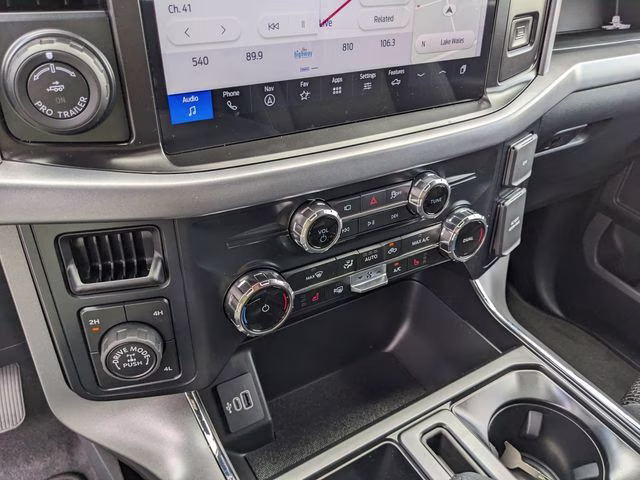 2026 Avalanche Ford F-150 XLT 4X4 Truck