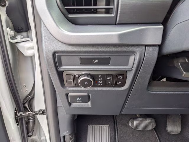 2026 Avalanche Ford F-150 XLT 4X4 Truck