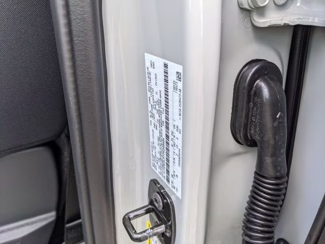 2026 Avalanche Ford F-150 XLT 4X4 Truck