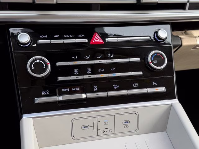 2025 Phantom Black Hyundai Santa Fe SE FWD SUV