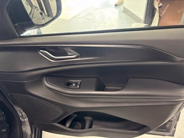 2023 Baltic Gray Metallic Clearcoat Jeep Grand Cherokee Altitude X 4X4 SUV