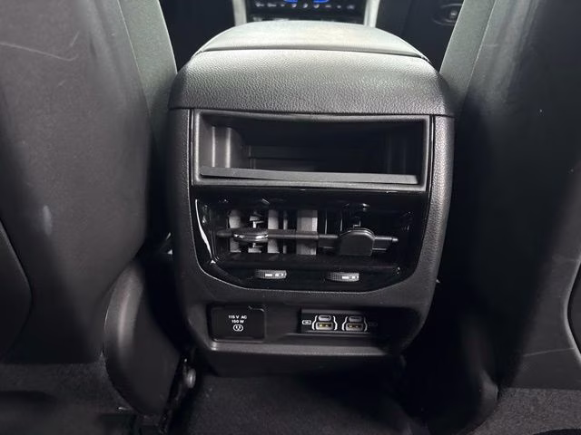 2023 Baltic Gray Metallic Clearcoat Jeep Grand Cherokee Altitude X 4X4 SUV