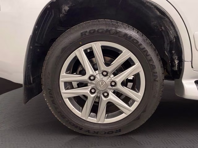 2014 Silver Lining Metallic Lexus LX 570 4X4 SUV