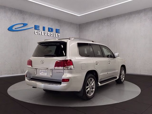 2014 Silver Lining Metallic Lexus LX 570 4X4 SUV