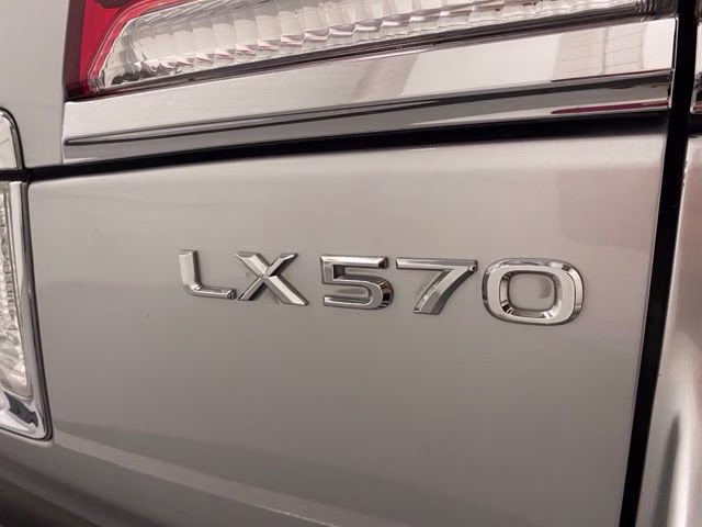 2014 Silver Lining Metallic Lexus LX 570 4X4 SUV