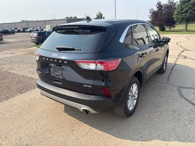 2021 Blue Ford Escape SE AWD SUV