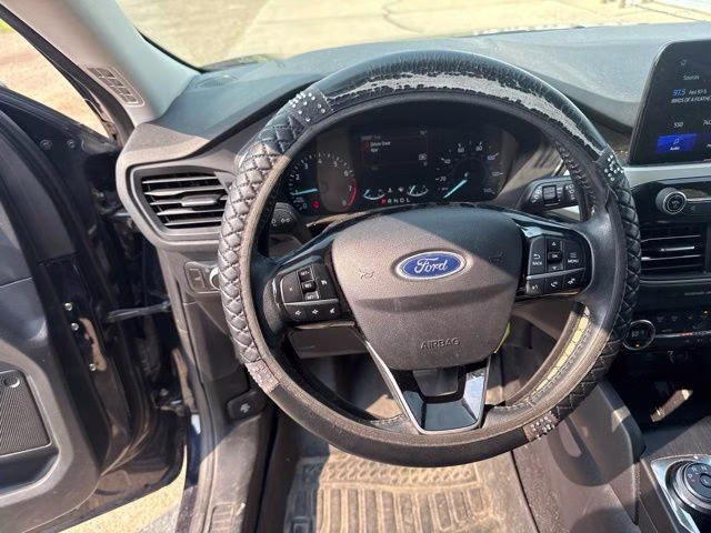 2021 Blue Ford Escape SE AWD SUV