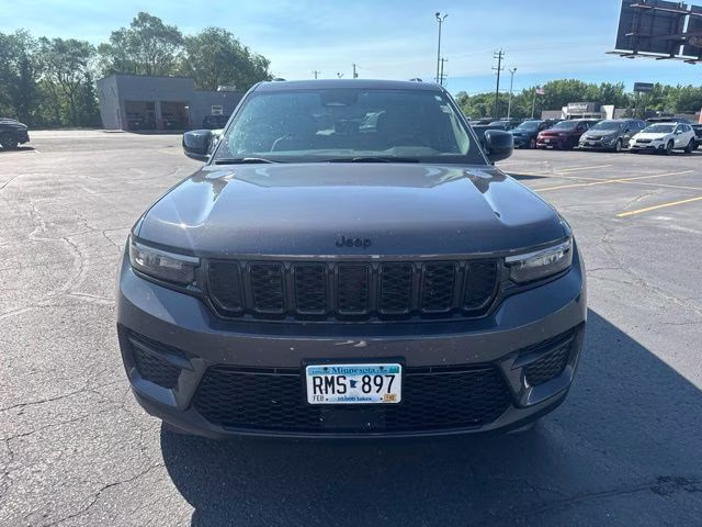 2023 Baltic Gray Metallic Clearcoat Jeep Grand Cherokee Altitude X 4X4 SUV