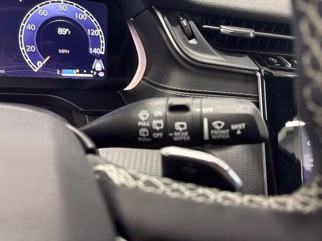 2023 Baltic Gray Metallic Clearcoat Jeep Grand Cherokee Altitude X 4X4 SUV