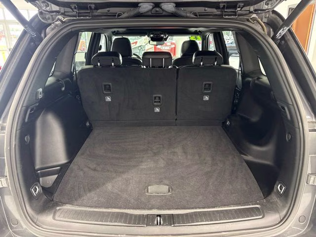 2023 Baltic Gray Metallic Clearcoat Jeep Grand Cherokee Altitude X 4X4 SUV