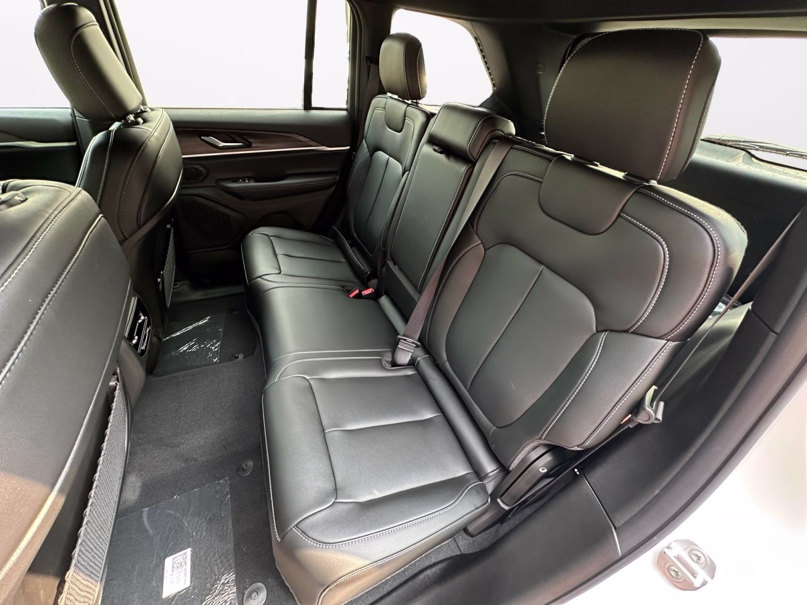 2026 Bright White Clearcoat Jeep Grand Cherokee Limited 4X4 SUV