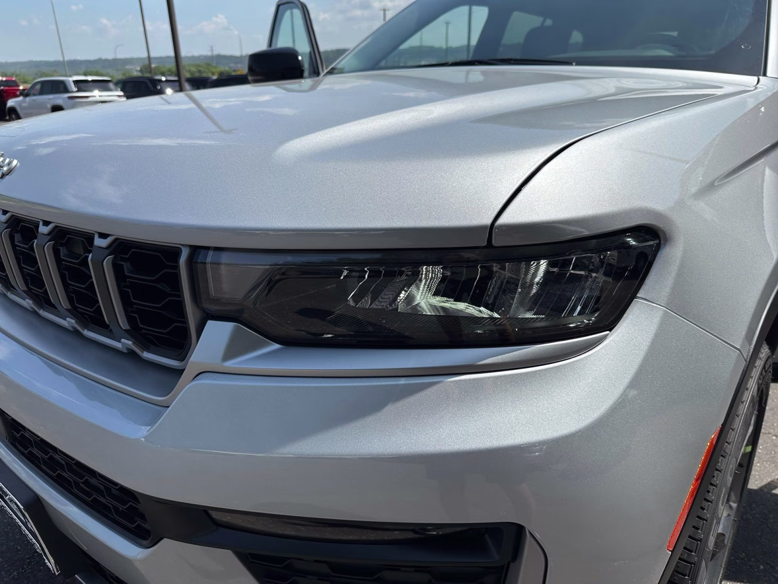 2026 Silver Zynith Jeep Grand Cherokee Limited 4X4 SUV