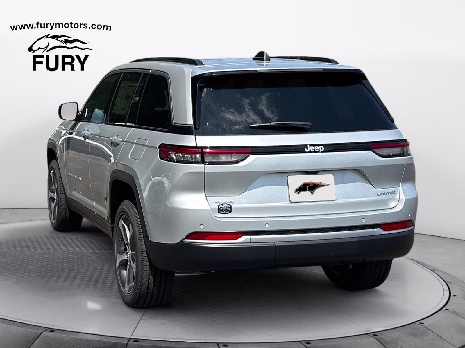 2026 Silver Zynith Jeep Grand Cherokee Limited 4X4 SUV