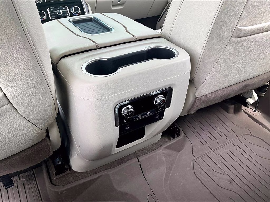 2022 Summit White GMC Yukon Denali 4X4 SUV