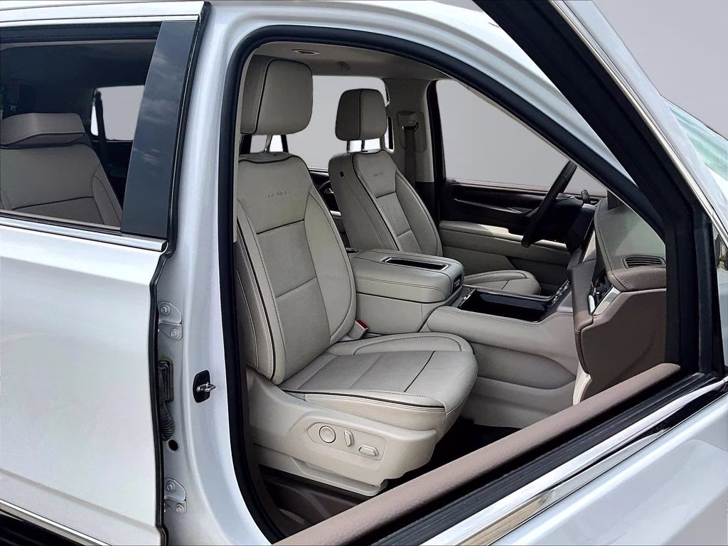 2022 Summit White GMC Yukon Denali 4X4 SUV