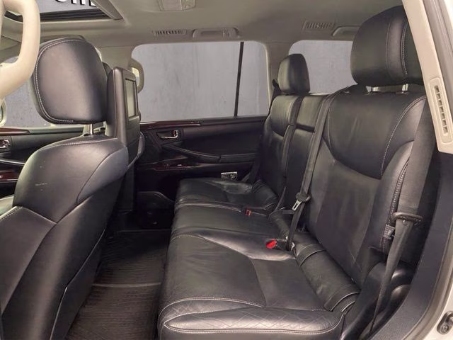2014 Silver Lining Metallic Lexus LX 570 4X4 SUV