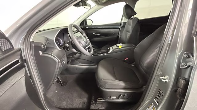 2024 Gray Hyundai Tucson SEL FWD SUV