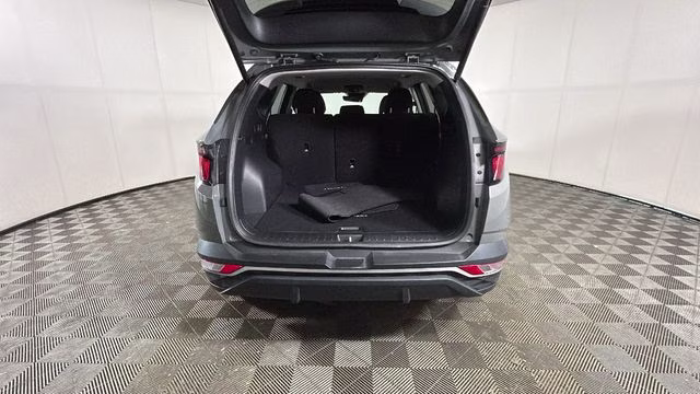 2024 Gray Hyundai Tucson SEL FWD SUV