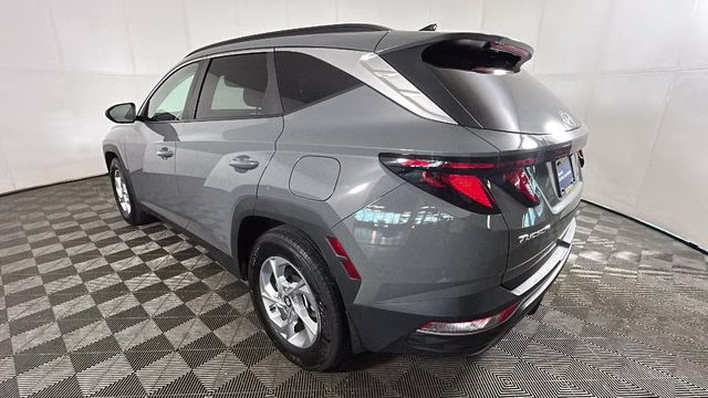 2024 Gray Hyundai Tucson SEL FWD SUV