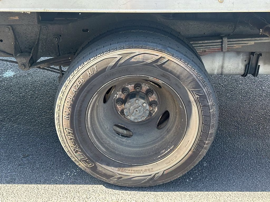 2019 Oxford White Ford E-450SD Base RWD Truck