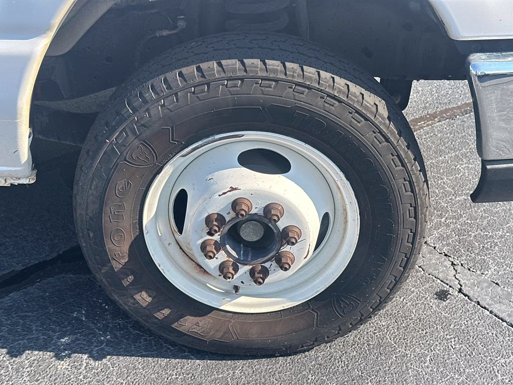 2019 Oxford White Ford E-450SD Base RWD Truck