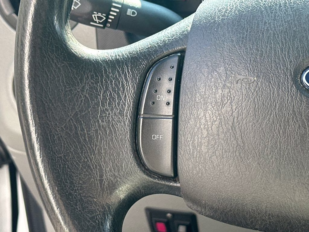 2019 Oxford White Ford E-450SD Base RWD Truck