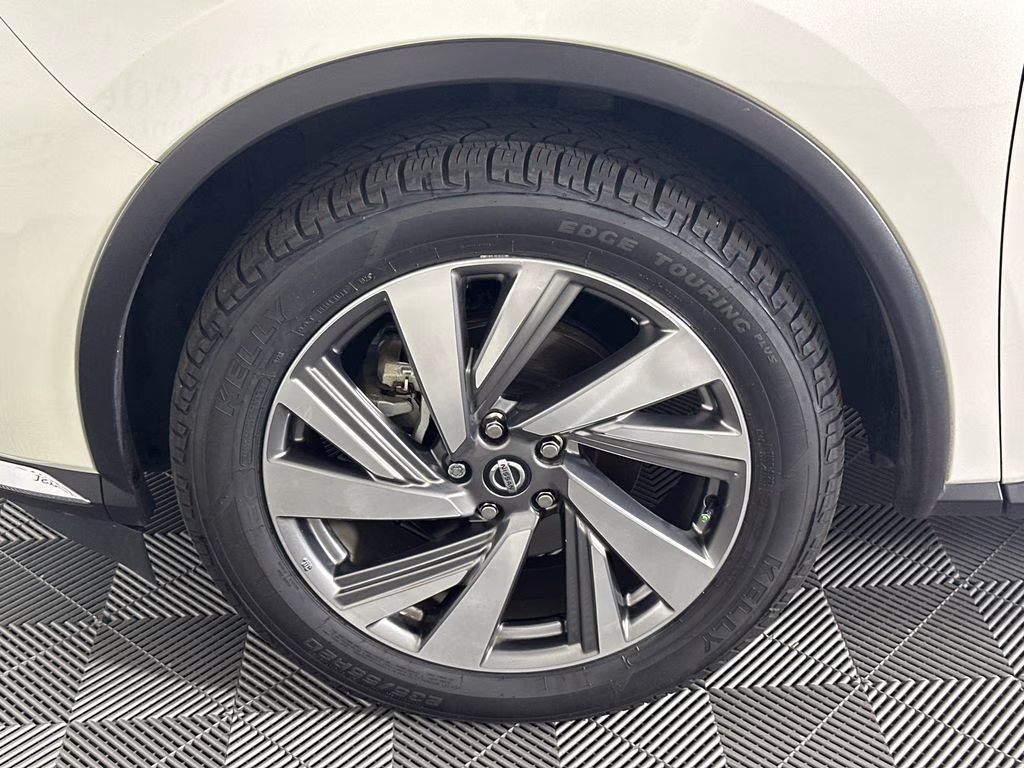 2020 Pearl White Tricoat Nissan Murano SL FWD SUV