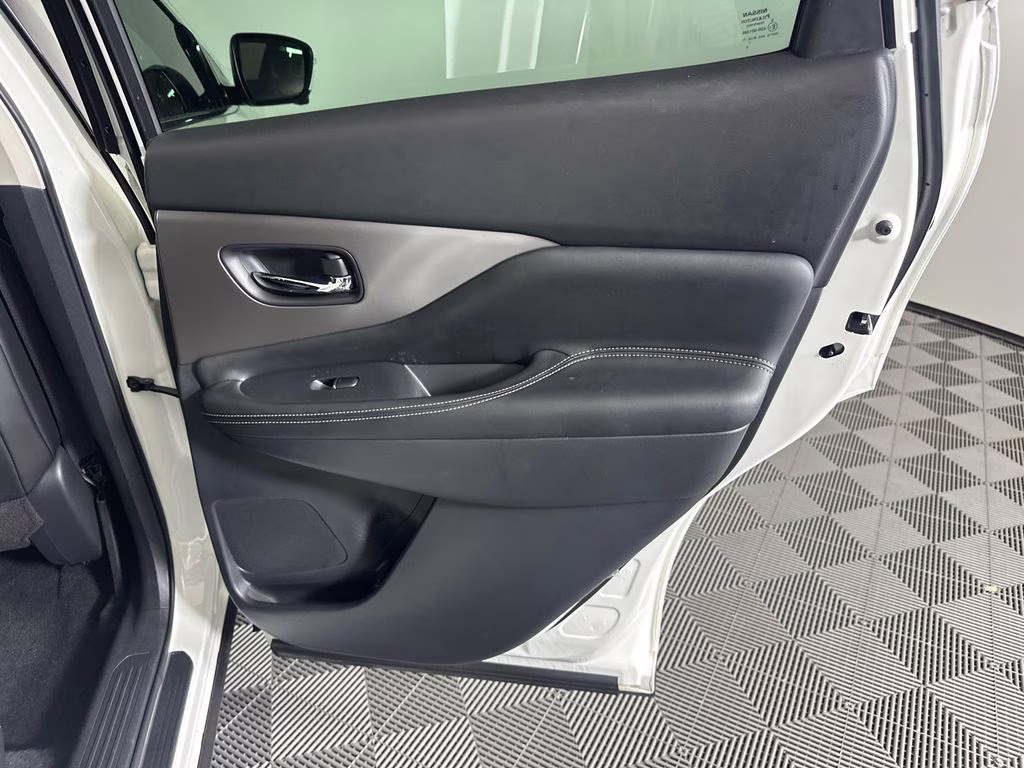 2020 Pearl White Tricoat Nissan Murano SL FWD SUV