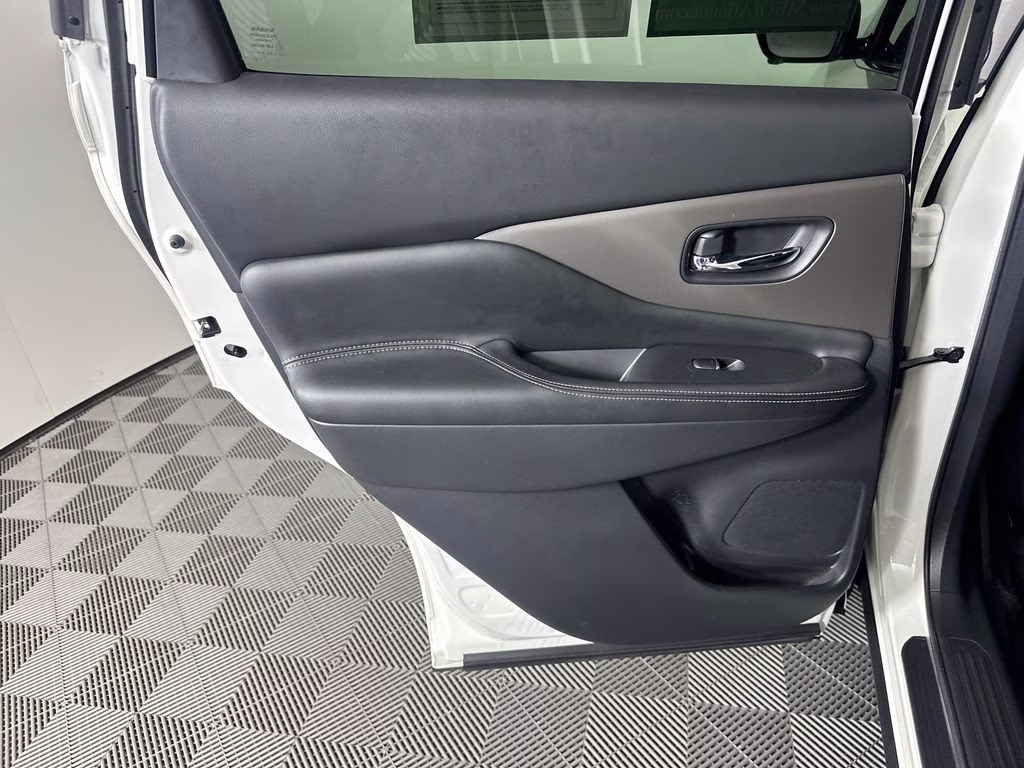 2020 Pearl White Tricoat Nissan Murano SL FWD SUV
