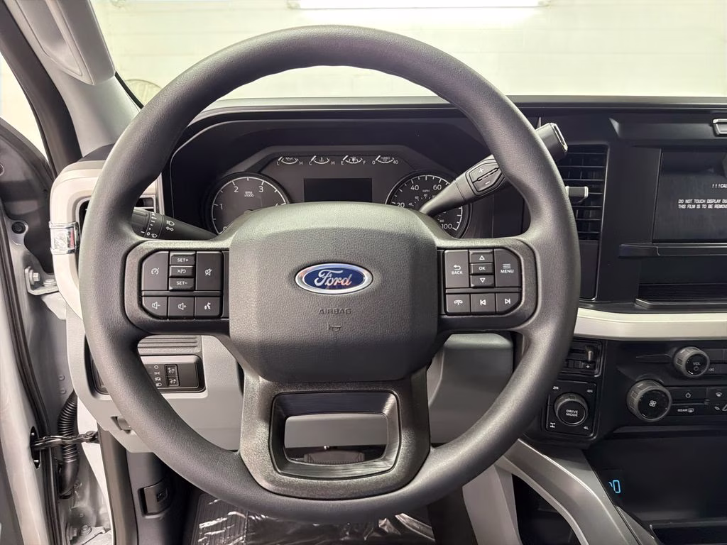 2026 AVALANCHE Ford Super Duty F-250 SRW XLT 4X4 Truck