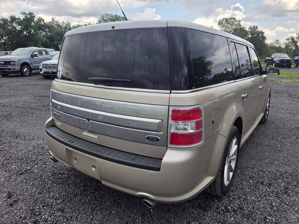 2017 White Gold Metallic Ford Flex Limited FWD SUV