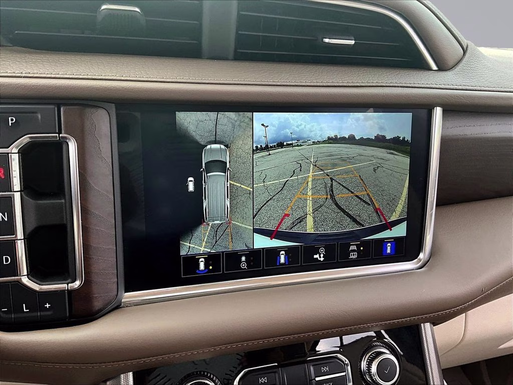 2022 Summit White GMC Yukon Denali 4X4 SUV