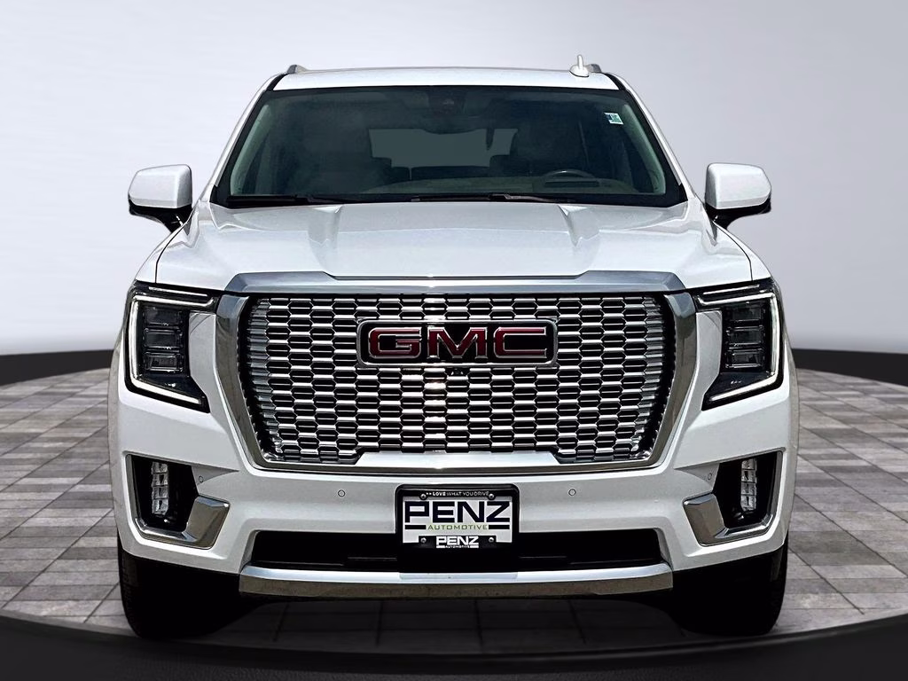 2022 Summit White GMC Yukon Denali 4X4 SUV