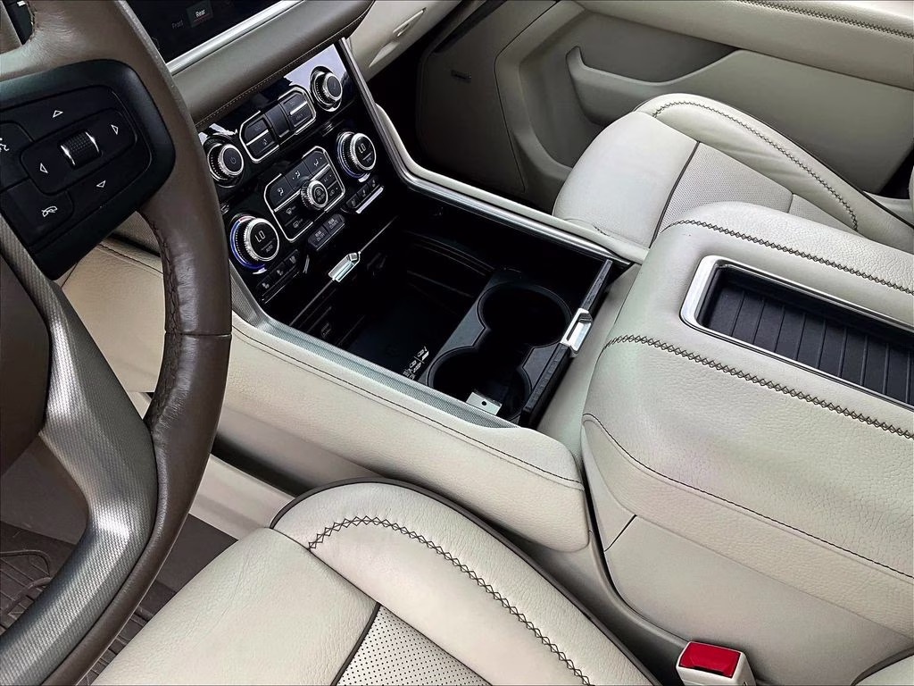 2022 Summit White GMC Yukon Denali 4X4 SUV