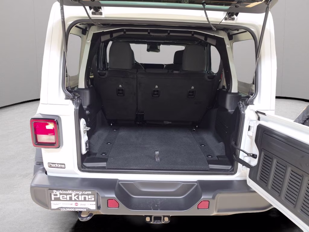 2026 Bright White Clearcoat Jeep Wrangler Willys 4X4 SUV