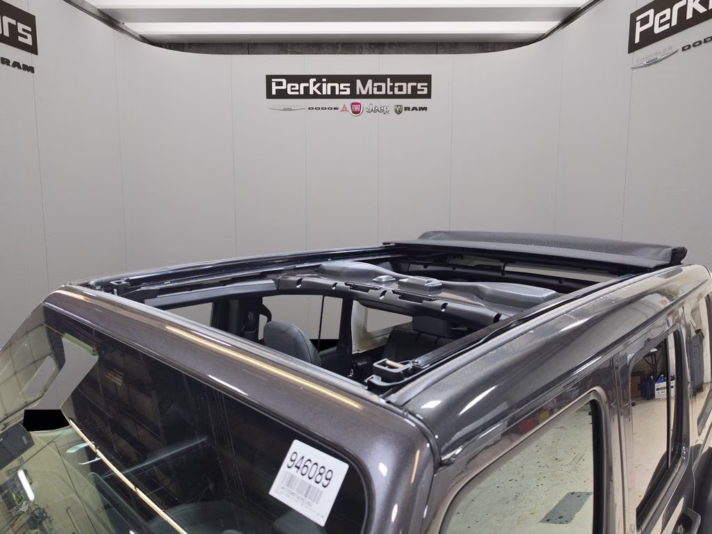 2026 Granite Crystal Metallic Clearcoat Jeep Wrangler Willys 4X4 SUV