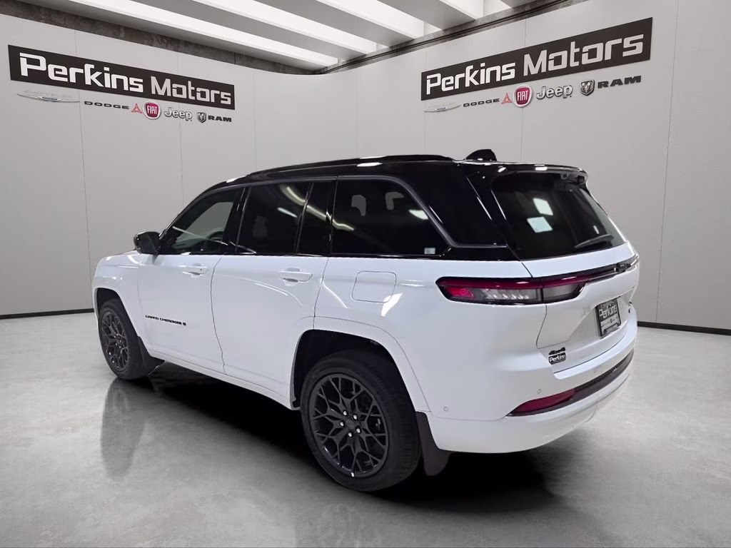 2026 Bright White Clearcoat Jeep Grand Cherokee Summit 4X4 SUV