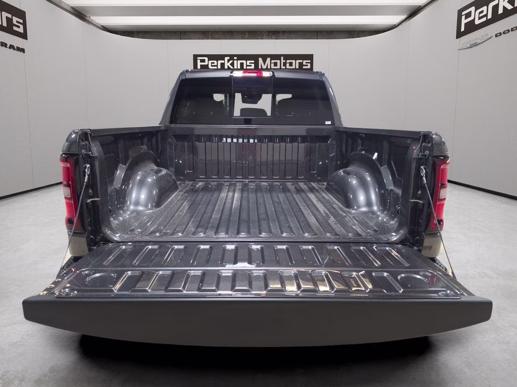 2026 Granite Crystal Metallic Clearcoat Ram 1500 Big Horn/Lone Star 4X4 Truck