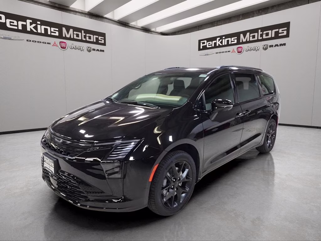 2027 Diamond Black Crystal Pearlcoat Chrysler Pacifica Limited AWD Van