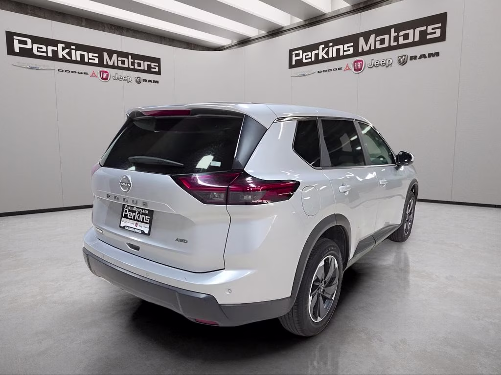 2025 Brilliant Silver Metallic Nissan Rogue SV AWD SUV