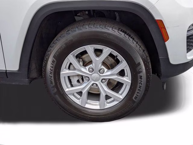 2023 Bright White Clearcoat Jeep Grand Cherokee Limited 4X4 SUV