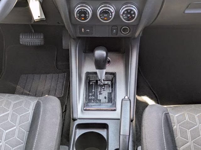 2022 White Diamond Mitsubishi Outlander Sport 2.0 ES 4X4 SUV