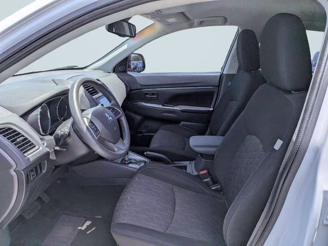 2022 White Diamond Mitsubishi Outlander Sport 2.0 ES 4X4 SUV