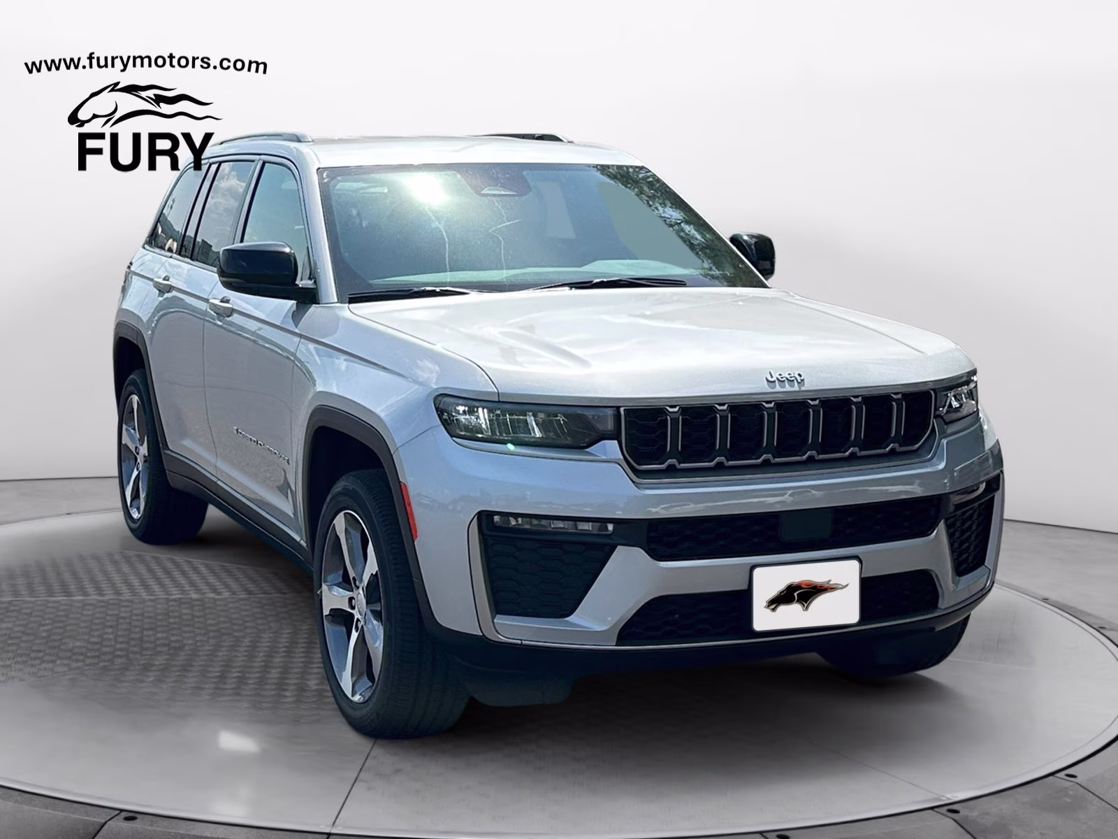 2026 Silver Zynith Jeep Grand Cherokee Limited 4X4 SUV