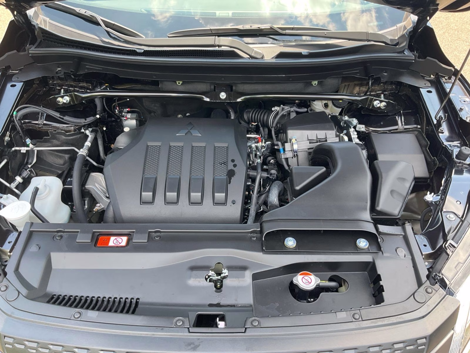2025 Black Mitsubishi Eclipse Cross SE 4X4 SUV
