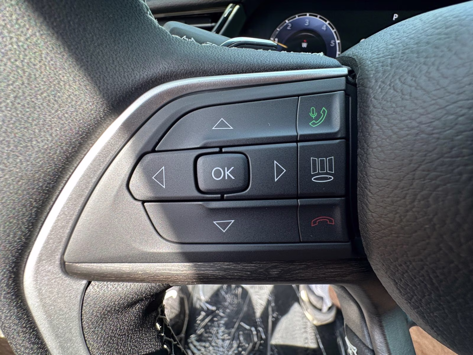 2026 Silver Zynith Jeep Grand Cherokee Limited 4X4 SUV