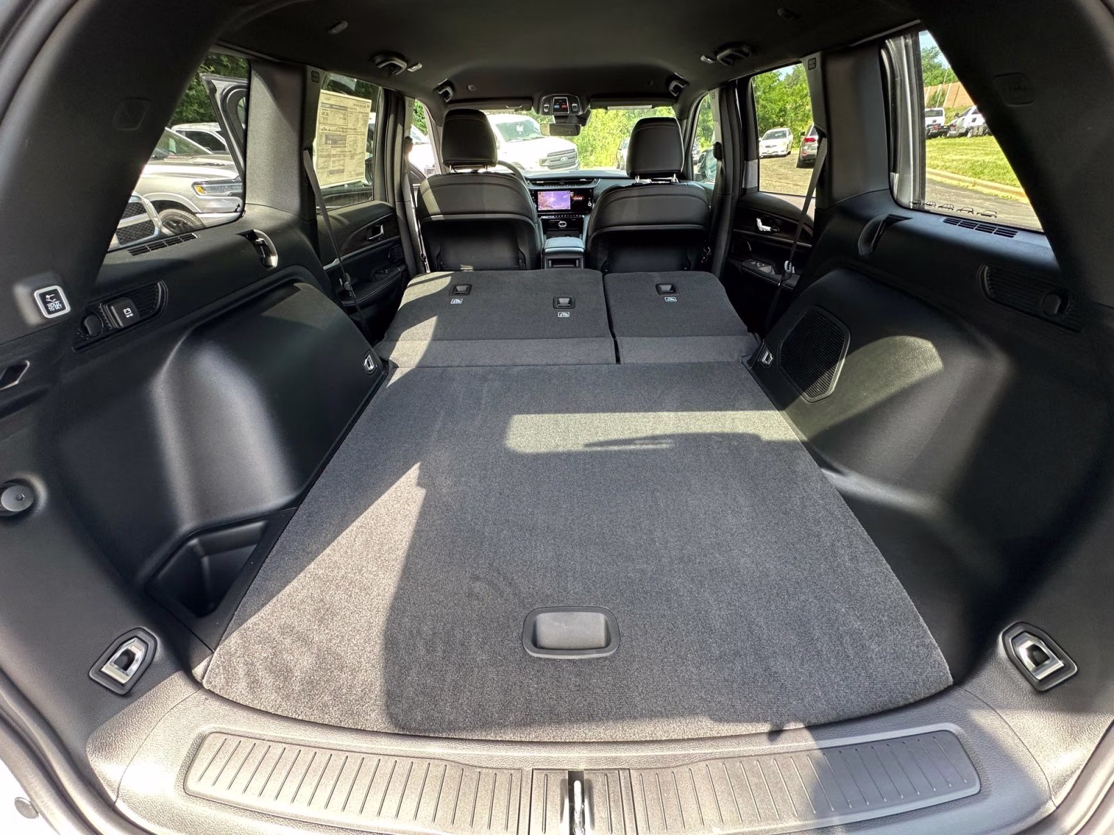 2026 Silver Zynith Jeep Grand Cherokee Limited 4X4 SUV