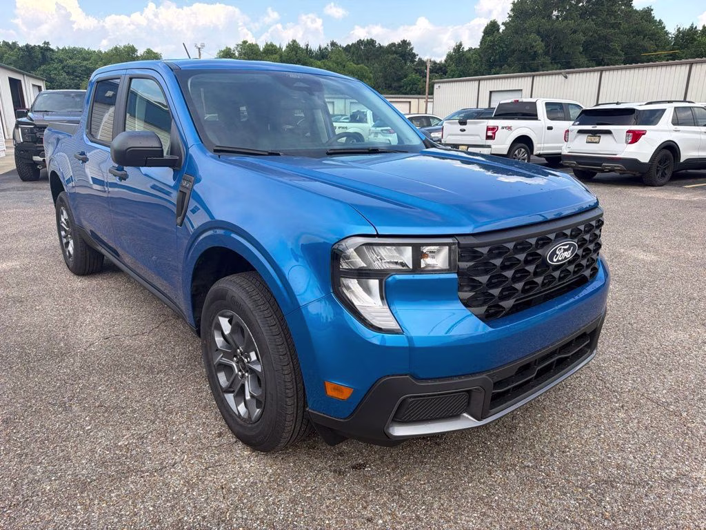 2026 Velocity Blue Ford Maverick XLT FWD Truck